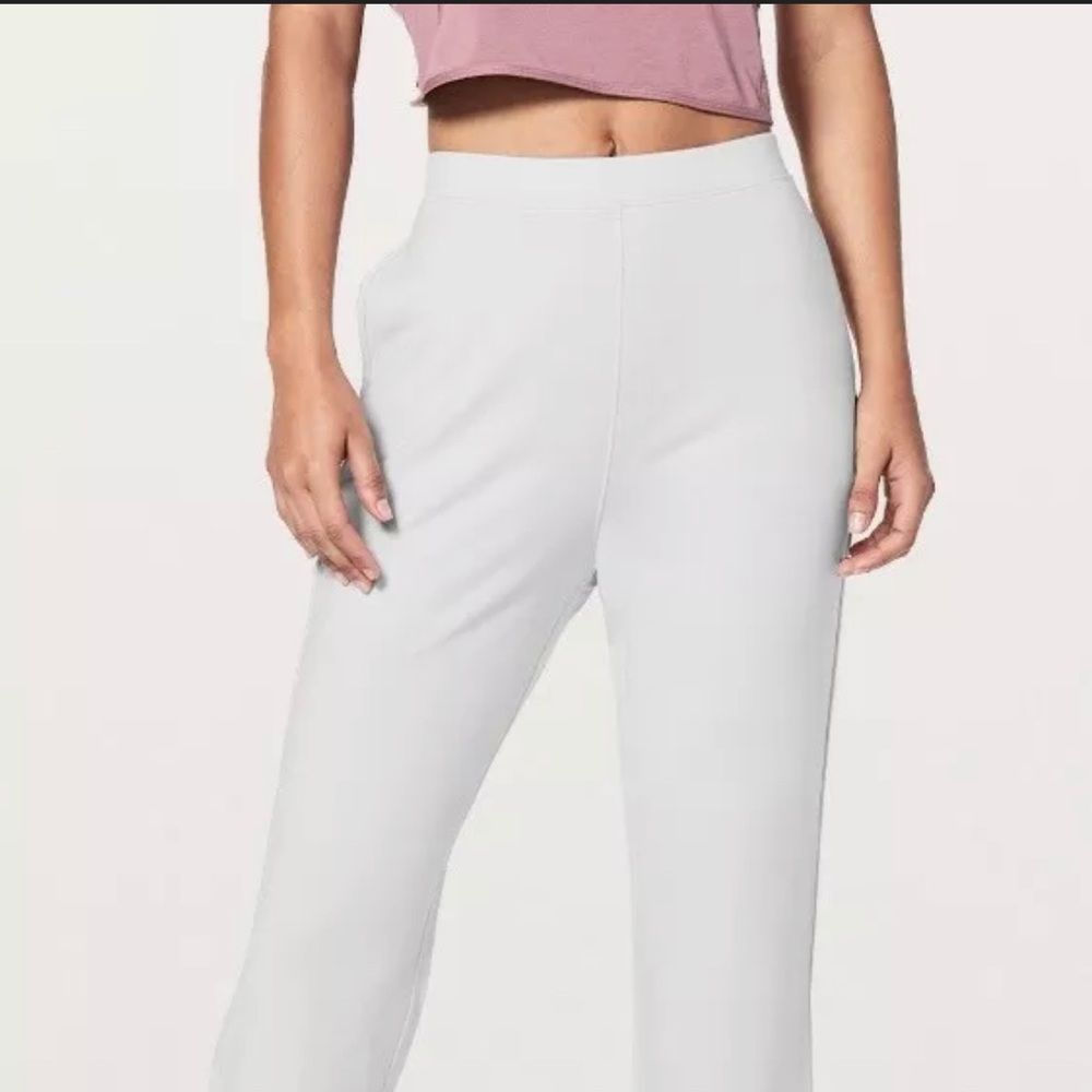 Lululemon pant size 4
